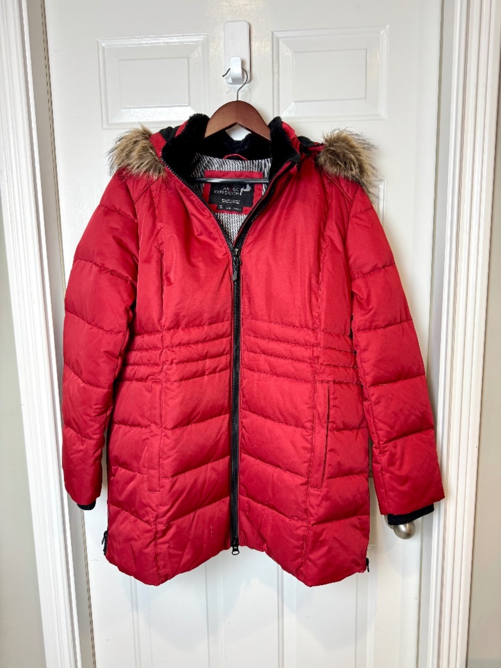 Arctic Expedition Chili Pepper Red Quilted Down Coat, Zip off Hood. Size L